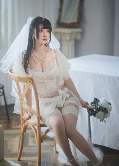 中文字幕制服丝袜在线乱_高清直播在线观看