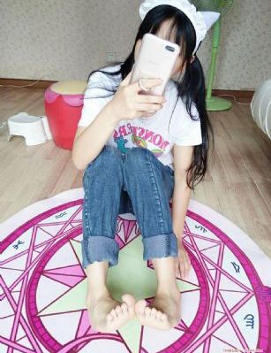 精品国产v无码免费看白衣服_完整视频大全