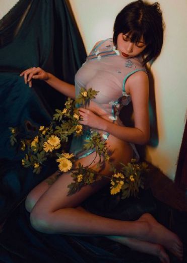 18岁美女视频永久免费网站_高清高清迅雷在线观看